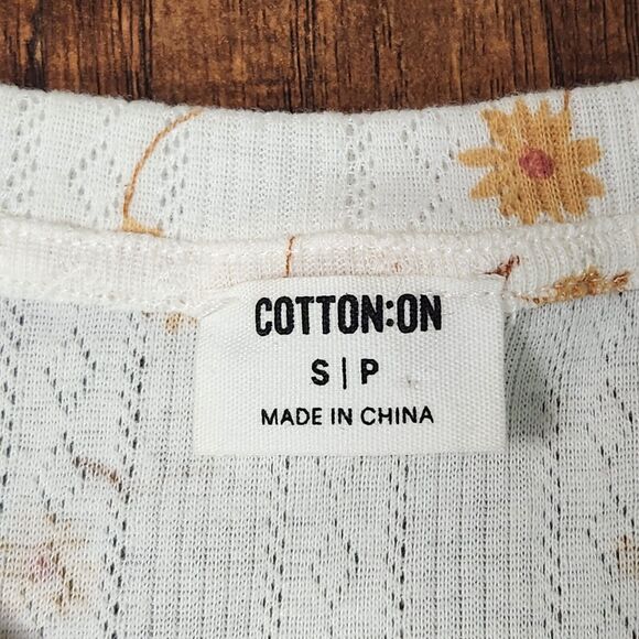 Cotton:On Shrunken Tee in white floral Women's Size Small - Picture 4 of 8
